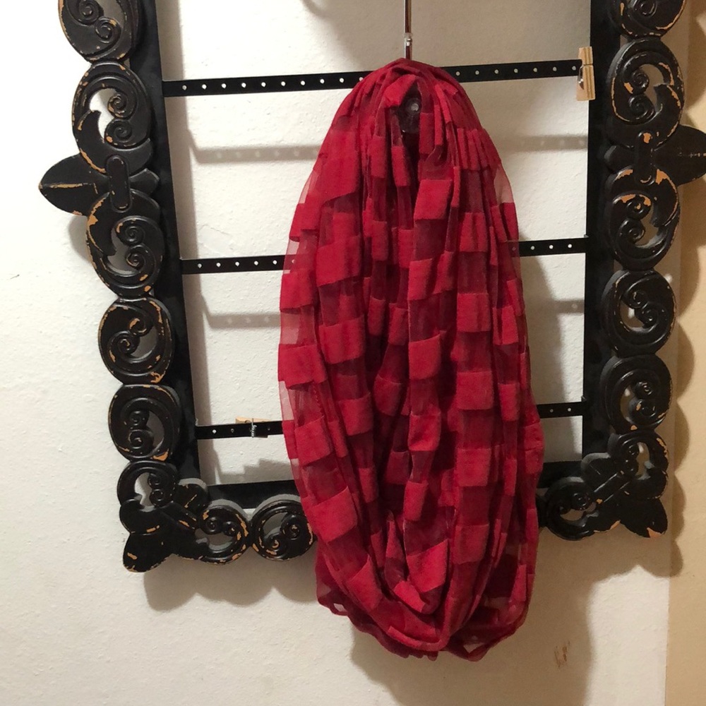 Steve Madden scarf